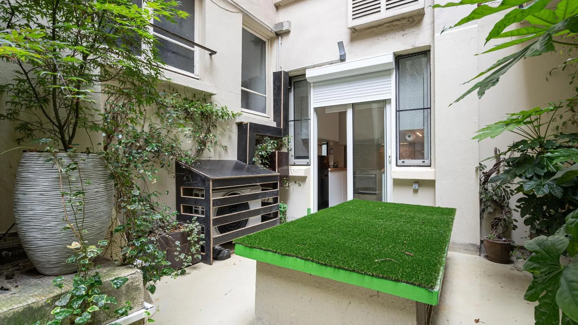 Apartment Grand Appartement Climatise 2Br Avec Terrasse Paris